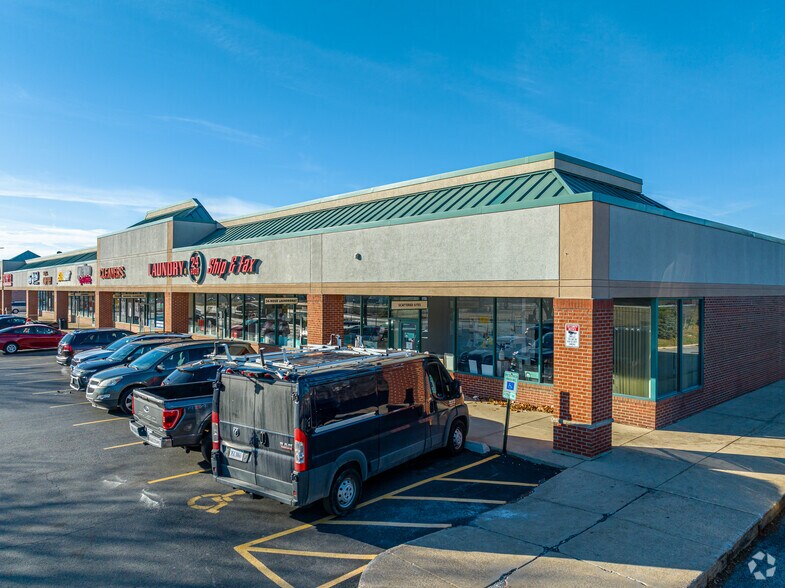 More Photos Of 3210-3348 W 87th St, Chicago Storefront For Lease