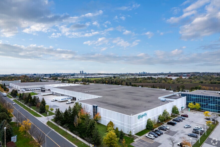 More Photos Of 281 Hillmount Rd, Markham Warehouse For Lease