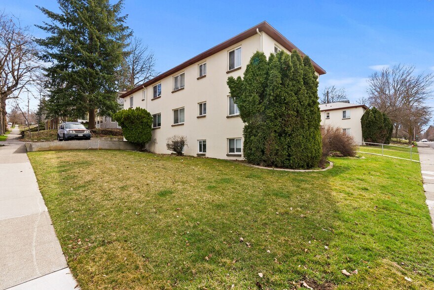 More Photos Of 801 S Adams St, Spokane Apartments For Sale