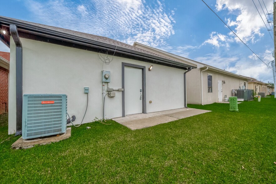 More Photos Of 21392 Provincial Blvd, Katy Medical For Lease