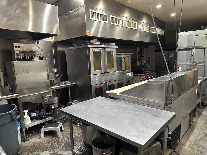 More Photos Of 444 3rd St, Niagara Falls Office For Lease