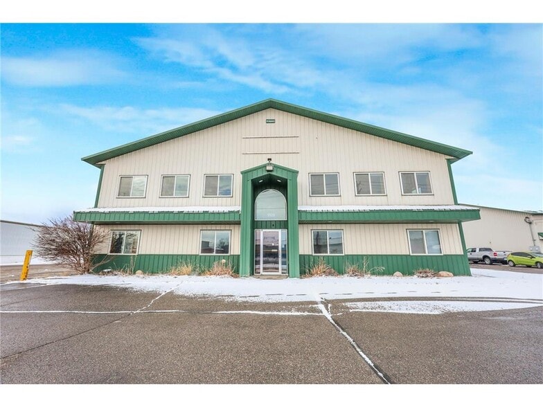 Primary Photo Of 1121 S Lincoln Ave, Sauk Rapids Warehouse For Sale