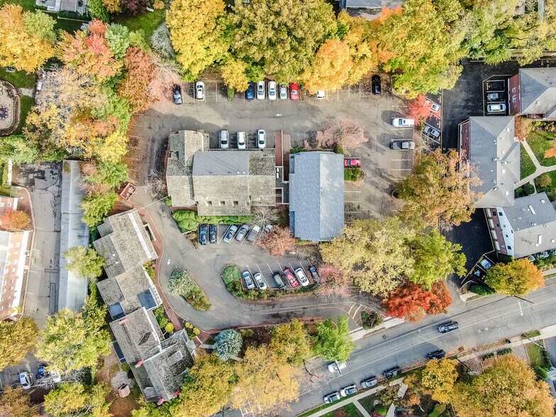 Primary Photo Of 285 Grand Ave, Englewood Medical For Lease