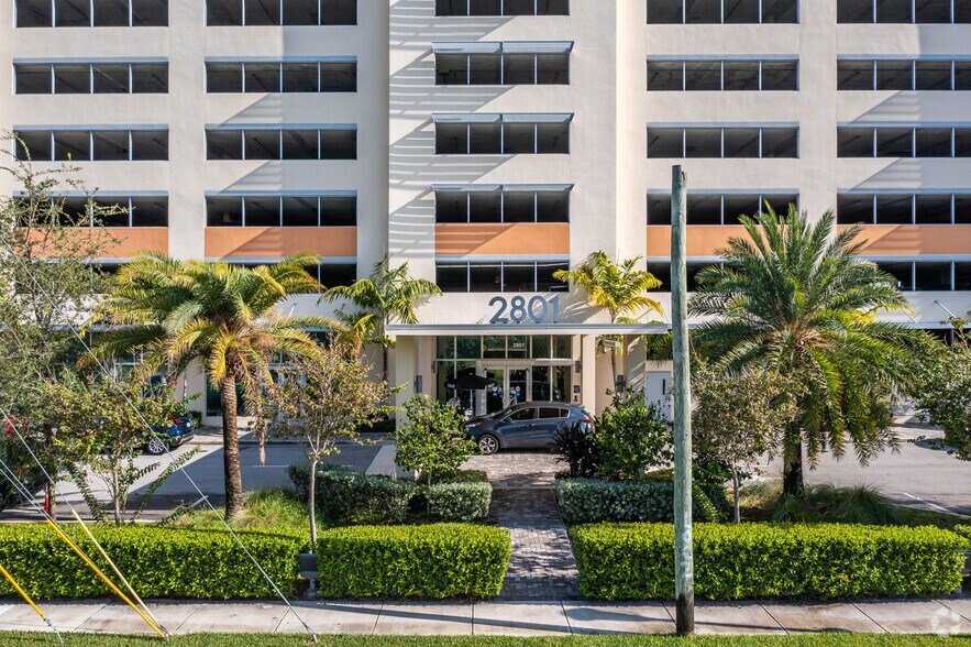 More Photos Of 2801 NE 213th St, Aventura Medical For Sale