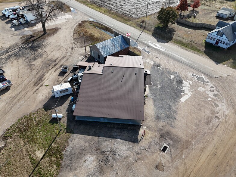 More Photos Of 410 E Parallel St, Clifton Restaurant For Sale