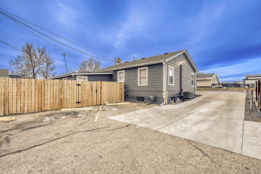 More Photos Of 1006 35th Ave, Greeley Office Residential For Sale