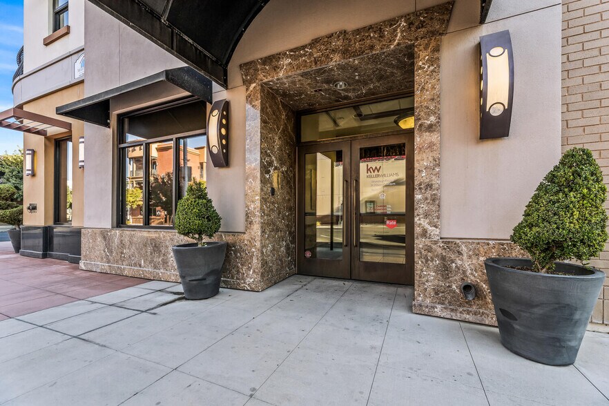 More Photos Of 400-410 E Main St, Visalia Office For Lease