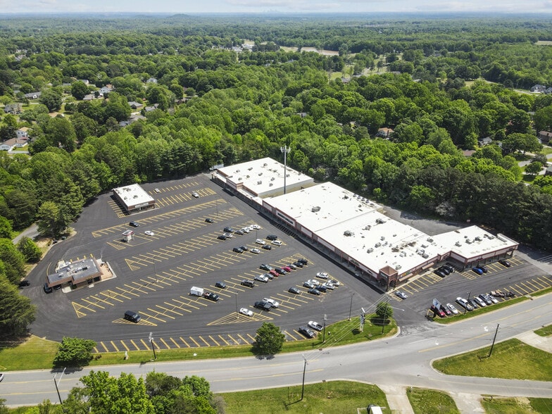 More Photos Of 3000-3284 Union Rd, Gastonia Unknown For Lease