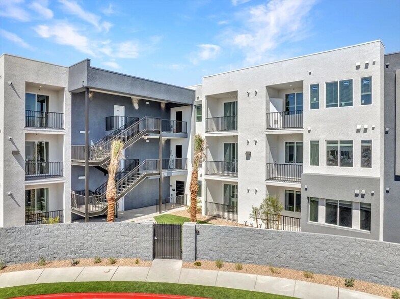 More Photos Of 4846 S Jones Blvd, Las Vegas Apartments For Sale