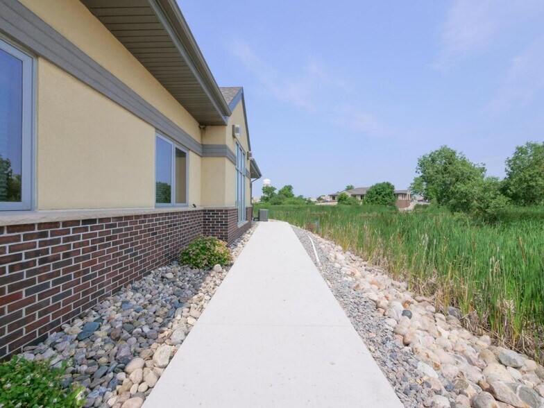 More Photos Of 510 22nd Ave, Alexandria Office For Sale