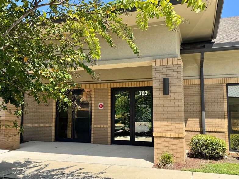 More Photos Of 3003 Claire Ln, Jacksonville Unknown For Lease