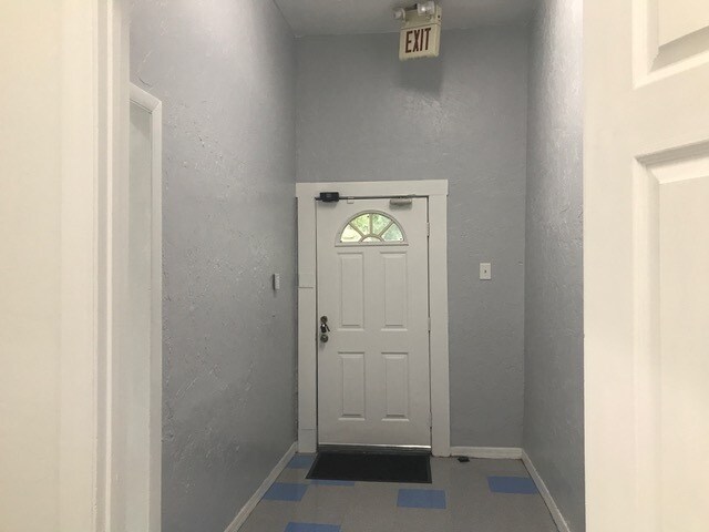 More Photos Of 25405 W Newberry Rd, Newberry Storefront Retail Office For Sale