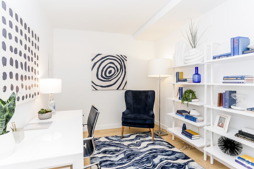 More Photos Of 1200 S Figueroa St, Los Angeles Apartments For Lease