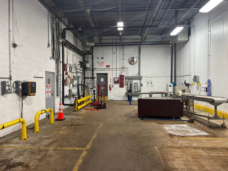 More Photos Of 4001 N American St, Philadelphia Warehouse For Lease