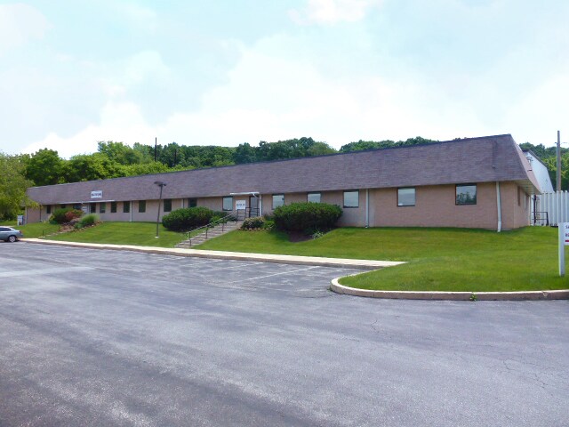 Primary Photo Of 608-612 Jeffers Cir, Exton Warehouse For Lease