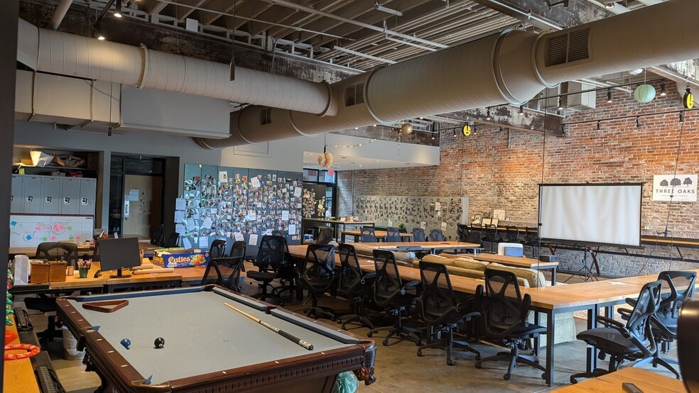 More Photos Of 500 E Davie St, Raleigh Restaurant For Lease