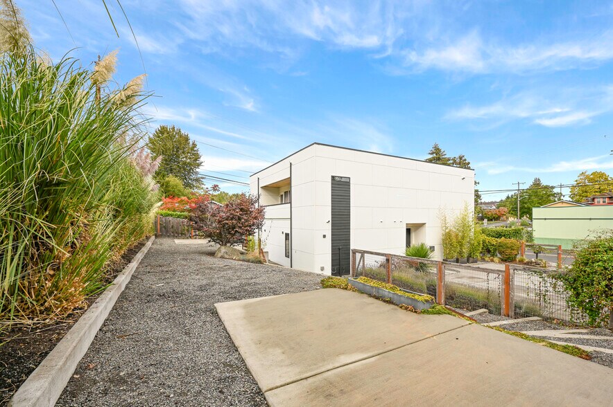 More Photos Of 13001 40th Ave S, Tukwila Specialty For Sale