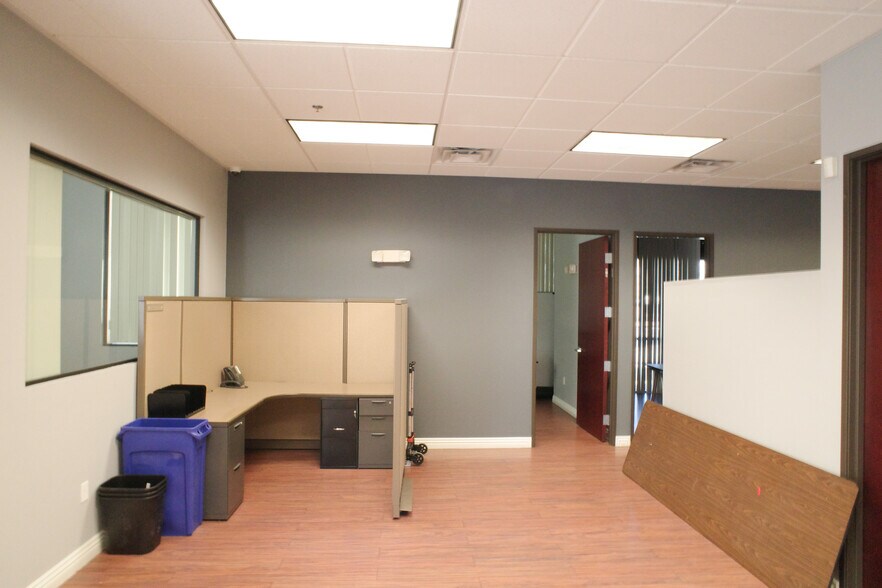 More Photos Of 6280 Spring Mountain Rd, Las Vegas Office For Sale