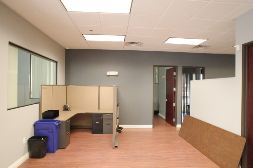 More Photos Of 6280 Spring Mountain Rd, Las Vegas Office For Lease