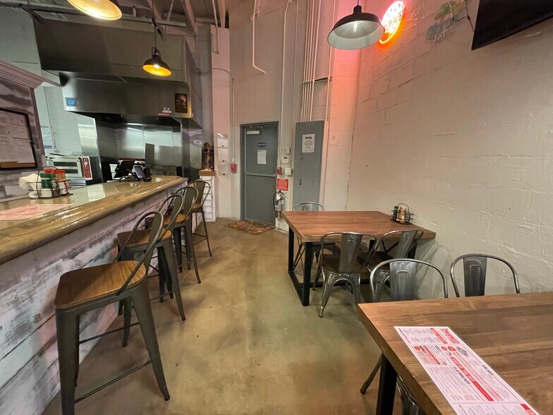 More Photos Of 24 E Magnolia Ave, Eustis Storefront For Lease