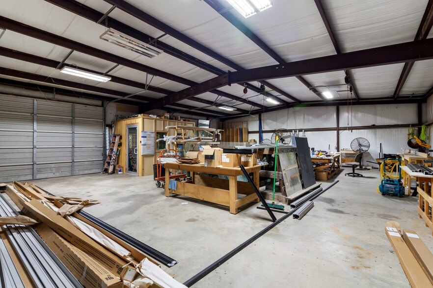 More Photos Of 4872 Highway 30, Anderson Warehouse For Lease