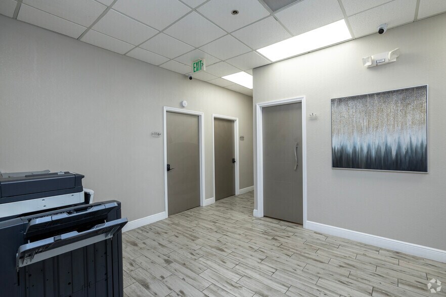 More Photos Of 1211 Tech Blvd, Tampa Manufacturing For Lease