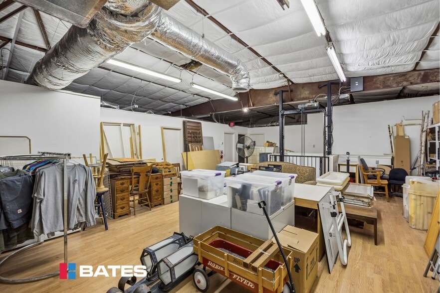 More Photos Of 4819 Vicksburg St, Dallas Showroom For Sale