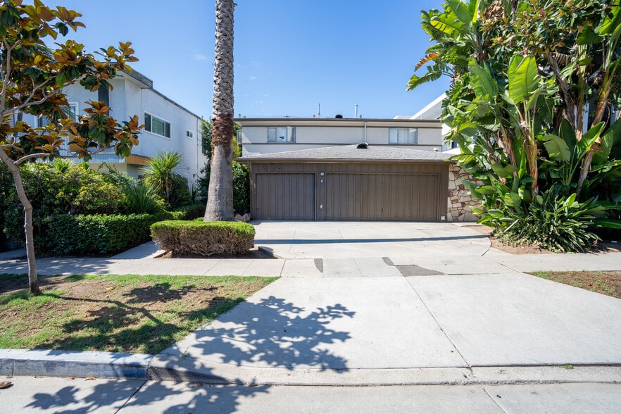 More Photos Of 1434 15th St, Santa Monica Apartments For Sale