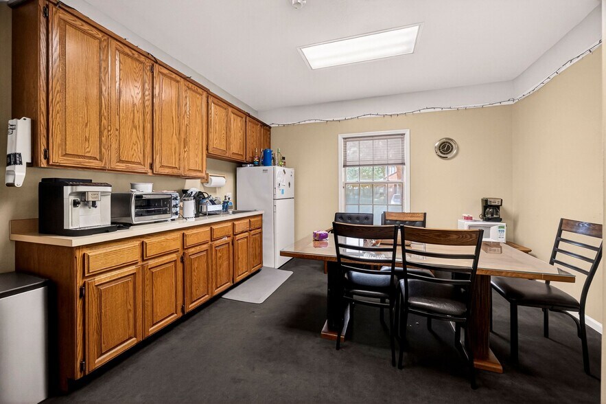 More Photos Of 20 Independence Cir, Chico Office For Sale