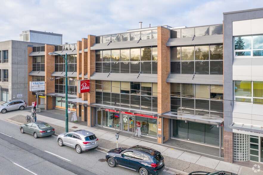 More Photos Of 1861-1869 Broadway W, Vancouver Medical For Lease