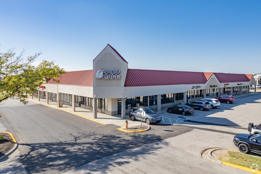 More Photos Of 6036-6348 NW Barry Rd, Kansas City Unknown For Lease