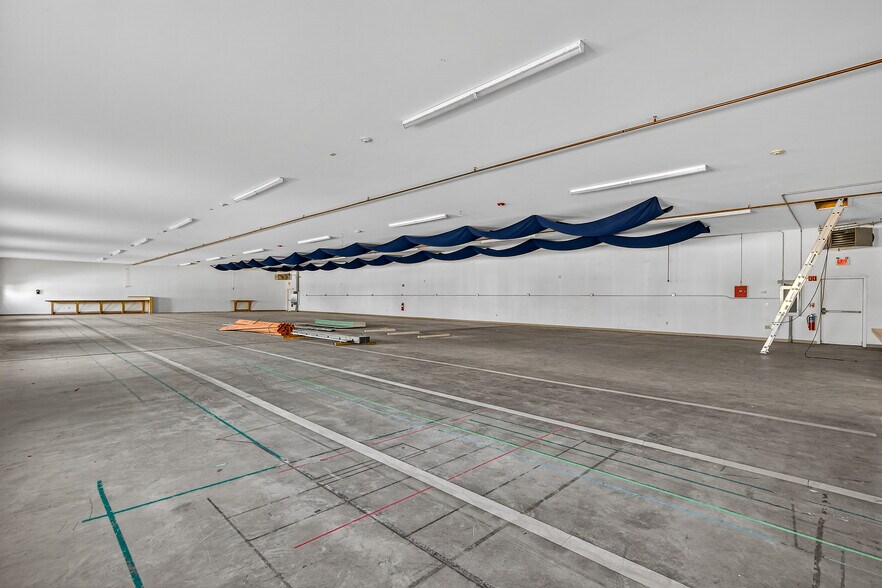 More Photos Of 430 Chapel Hill Rd, Oakdale Freestanding For Lease