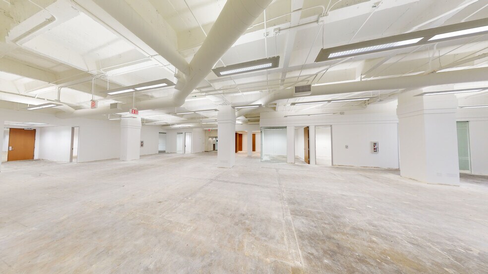 Primary Photo Of 6310 San Vicente Blvd, Los Angeles Unknown For Lease