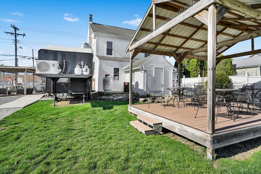 More Photos Of 9684 Old 22, Bethel Restaurant For Sale