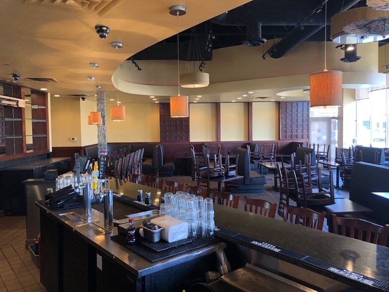 More Photos Of 10060 City Walk Dr, Woodbury General Retail For Lease