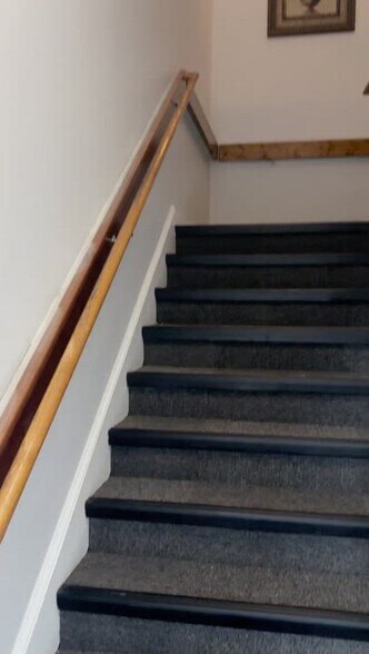 More Photos Of 5474 Williams Rd, Tampa Light Distribution For Lease