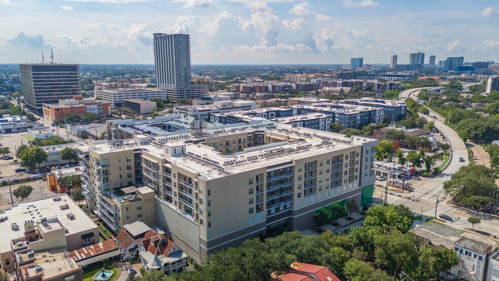 More Photos Of 515 Elgin St, Houston Apartments For Lease