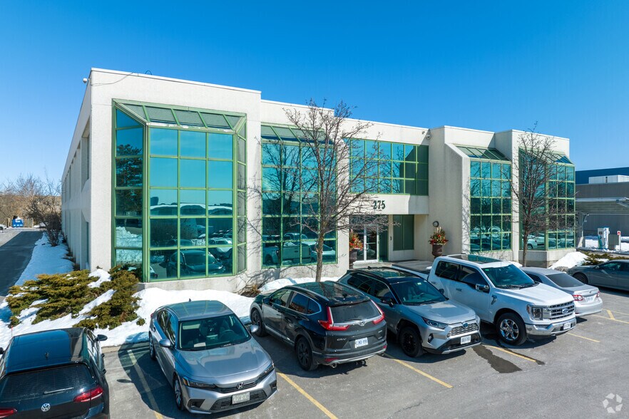 More Photos Of 275 Renfrew Dr, Markham Office For Lease