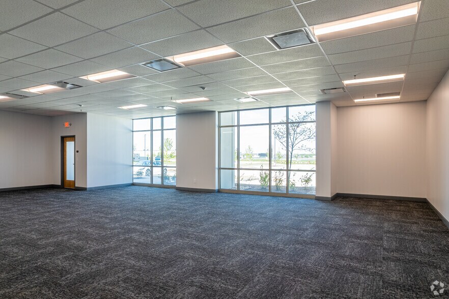 More Photos Of 5710 Inner Park Dr, Edwardsville Distribution For Lease