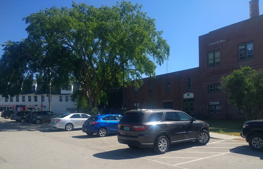 More Photos Of 11 N Main St, Vergennes General Retail For Sale