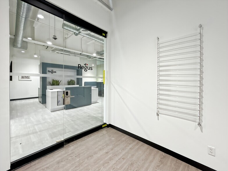 More Photos Of 30 Powerhouse St, Toronto Coworking Space