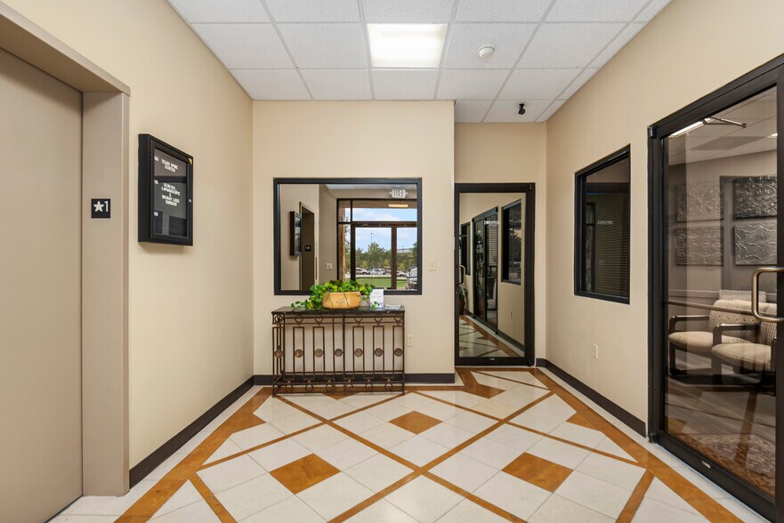 More Photos Of 13323 Dotson Rd, Houston Medical For Lease