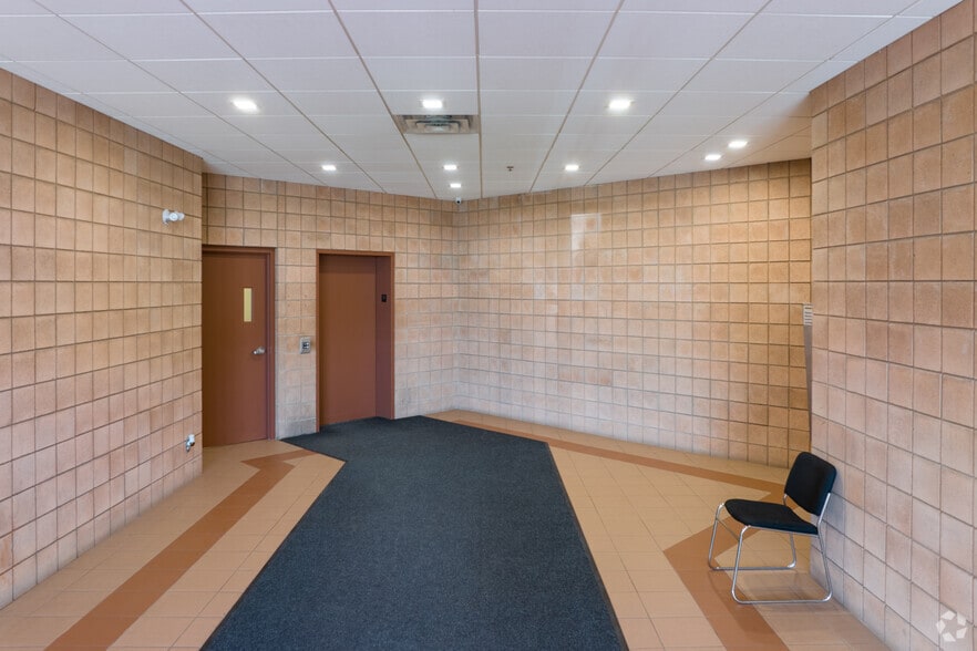 More Photos Of 1136 Centre St, Vaughan General Retail For Lease