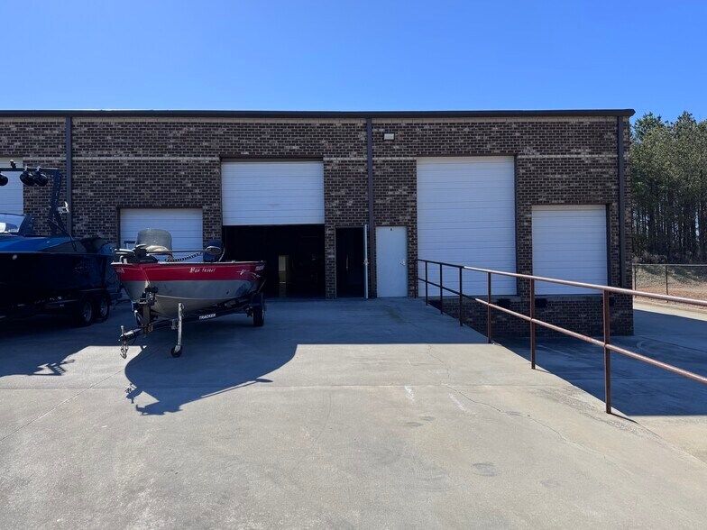 More Photos Of 2956 S Waterworks Rd, Buford Manufacturing For Lease