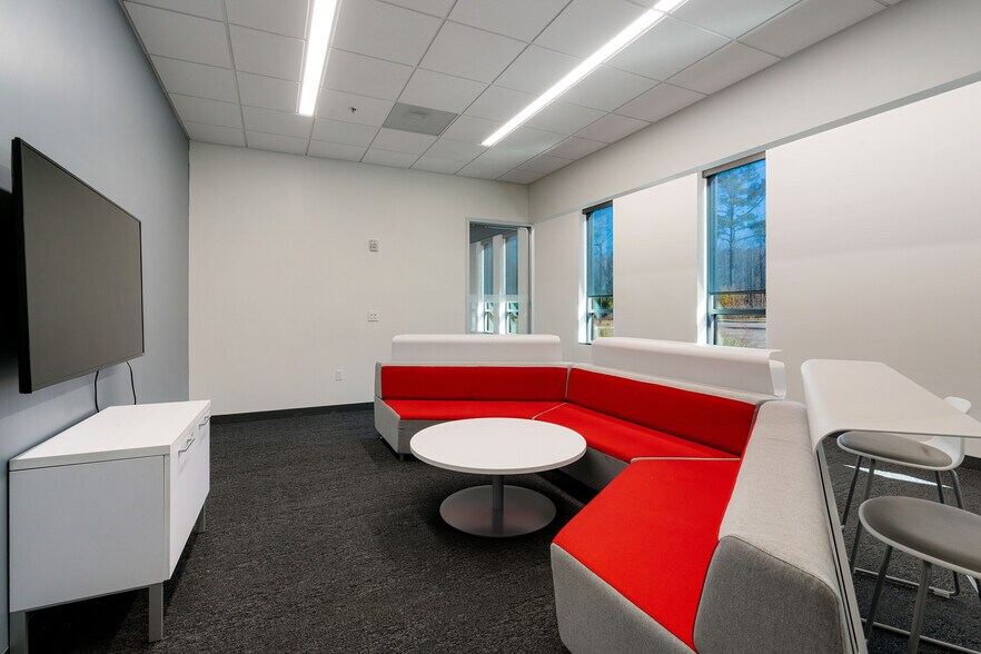 More Photos Of 3450 Ingleside Blvd, North Charleston Office For Lease