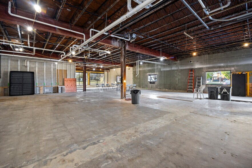 More Photos Of 419 E Market St, Sandusky Hotel For Sale