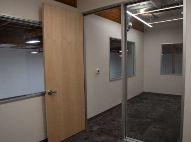 More Photos Of 1655 Little Orchard St, San Jose Manufacturing For Lease