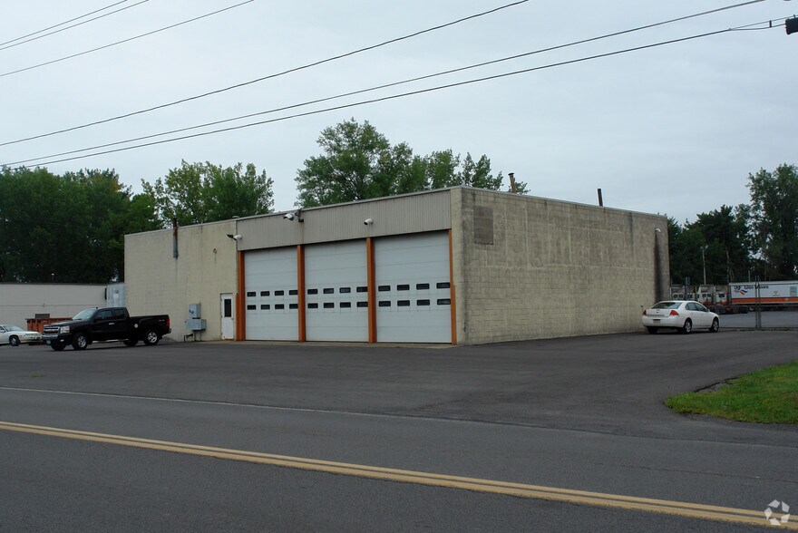 More Photos Of 110 Boss Rd, Syracuse Truck Terminal For Sale