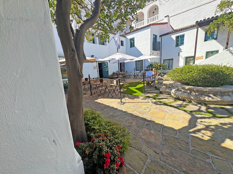 More Photos Of 22 El Paseo, Santa Barbara Office For Lease