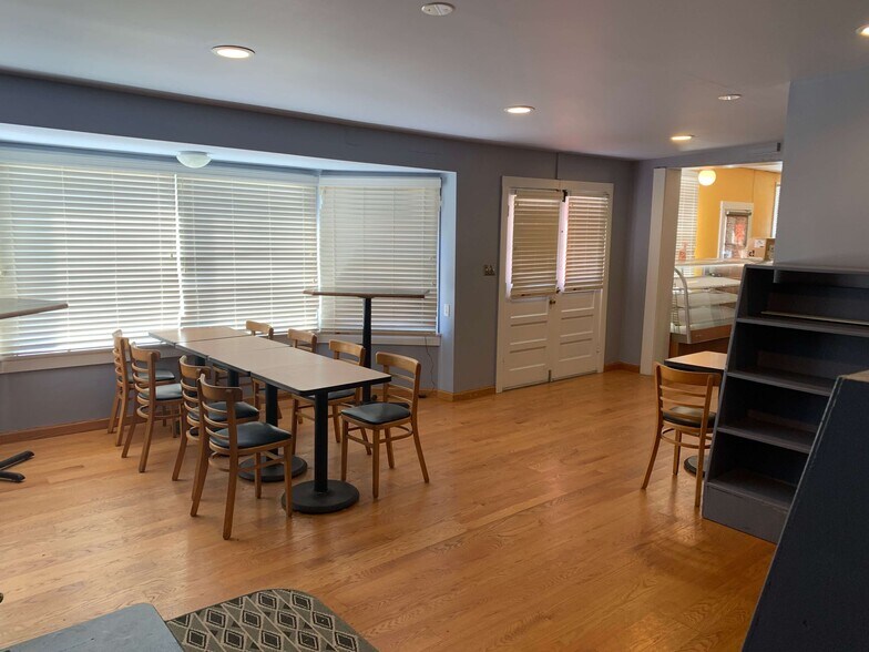 More Photos Of 7892 Stonewall Jackson Hwy, Front Royal Restaurant For Sale